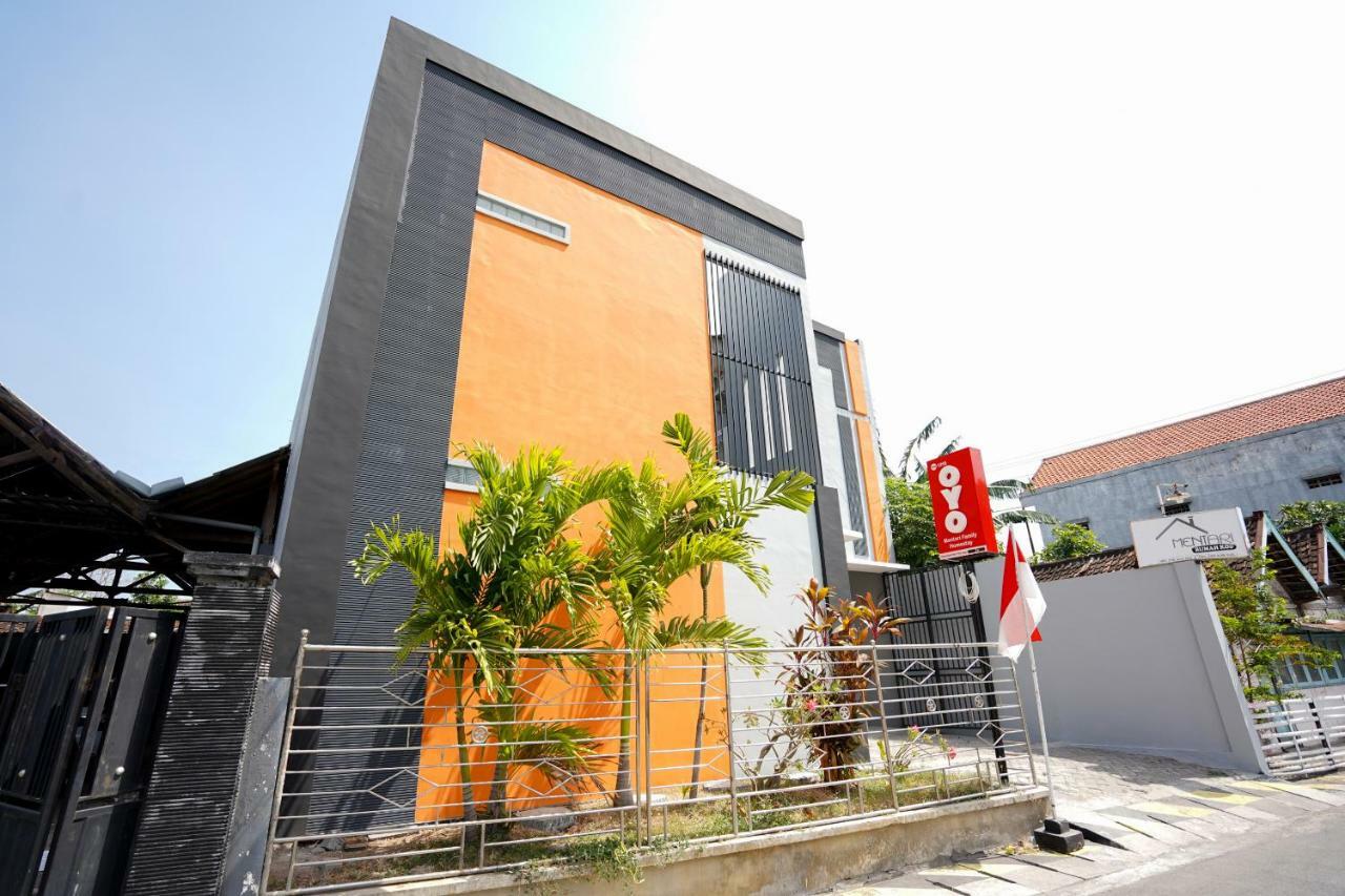 Oyo 1316 Mentari Family Homestay Probolinggo Exterior foto